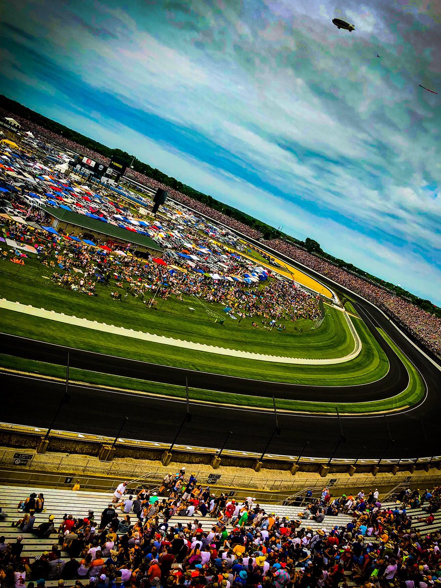 vassersullivan's tweet photo. A look at the #Indy500 from the top of turn 3! #ThisIsMay https://t.co/1t3IZqqX26