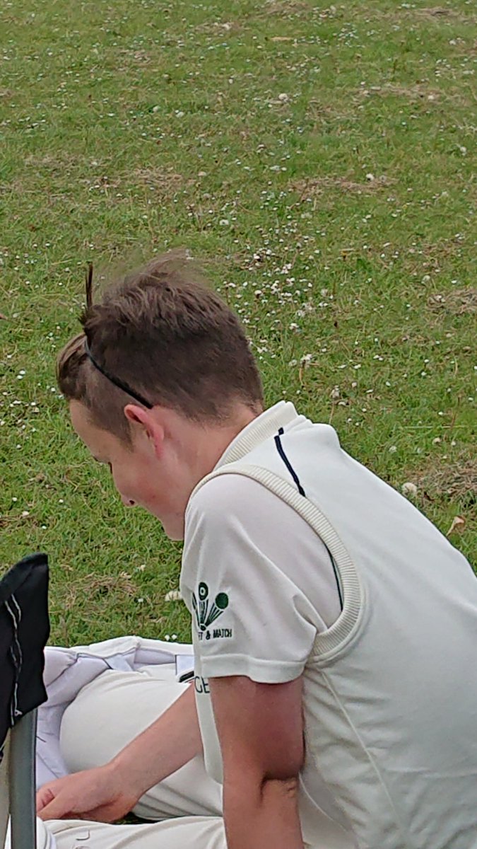 EastergateCC's tweet image. #Eastergatefashion #boysinalicebands 🤔#motherspermissiontopost