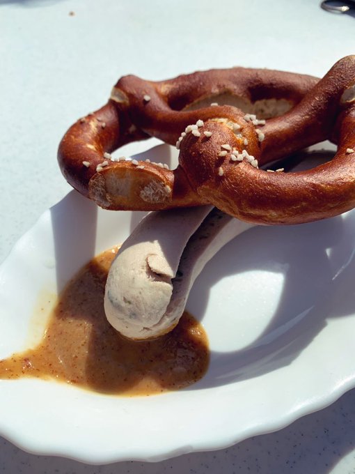 It&rsquo;s tough eating in Germany because they don&rsquo;t have any restaurants that are &ldquo;guten&rdquo; free! 😅 https://t<a href="/tag/lit"class="tags"><span>#lit</span></a>