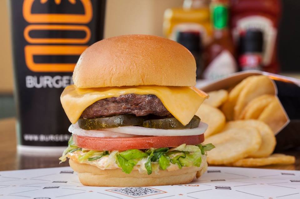 YelpHouston's tweet photo. $5 burgers during Yelp Burger Binge Week now thru 5/31 https://t.co/OVFGNXmxu4 Check out these featured burgers! 📸 @burgerjointhtx @burgerim #Shepherd #houseoffries #nationalburgermonth https://t.co/HwUJSk3Ijr