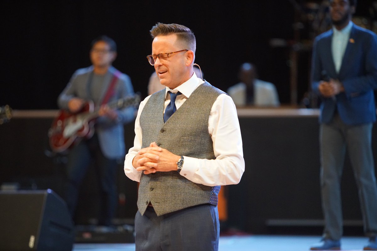 EpicChurchIntl's tweet photo. “You may get a 100 closed doors. But all you need is one door to open. All you need is for God to unlock one door. And it will open up every other door in your life!” Pastor John J. Wagner
#TheKeyToOpenDoors #PrayerAndPraise #ChampionshipLiving #GetReadyForBreakthrough https://t.co/buRD0WsYNs