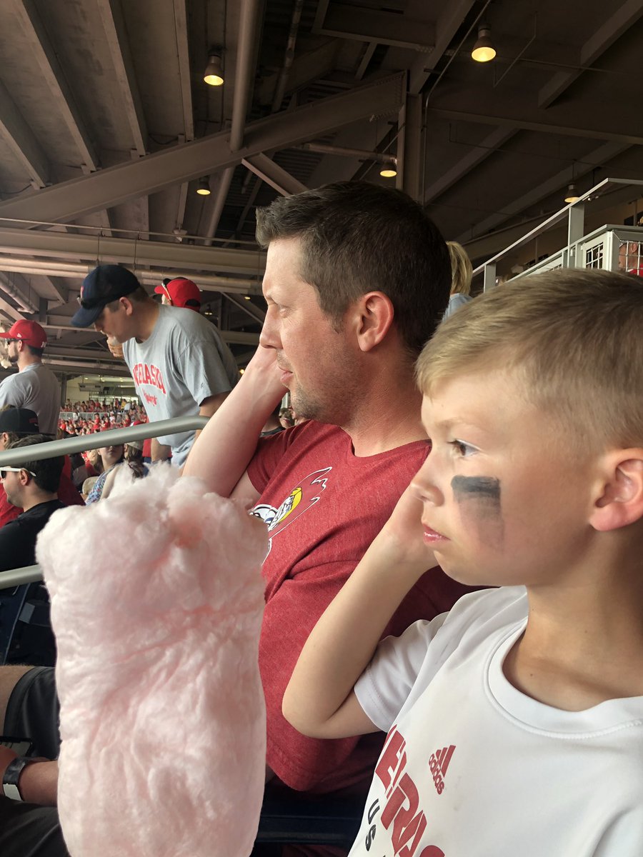 CherisKite's tweet photo. There’s no place like HOME! Let’s go!!!! #deuces #eartug #BigTen #GBR https://t.co/yQBs9DpZqQ