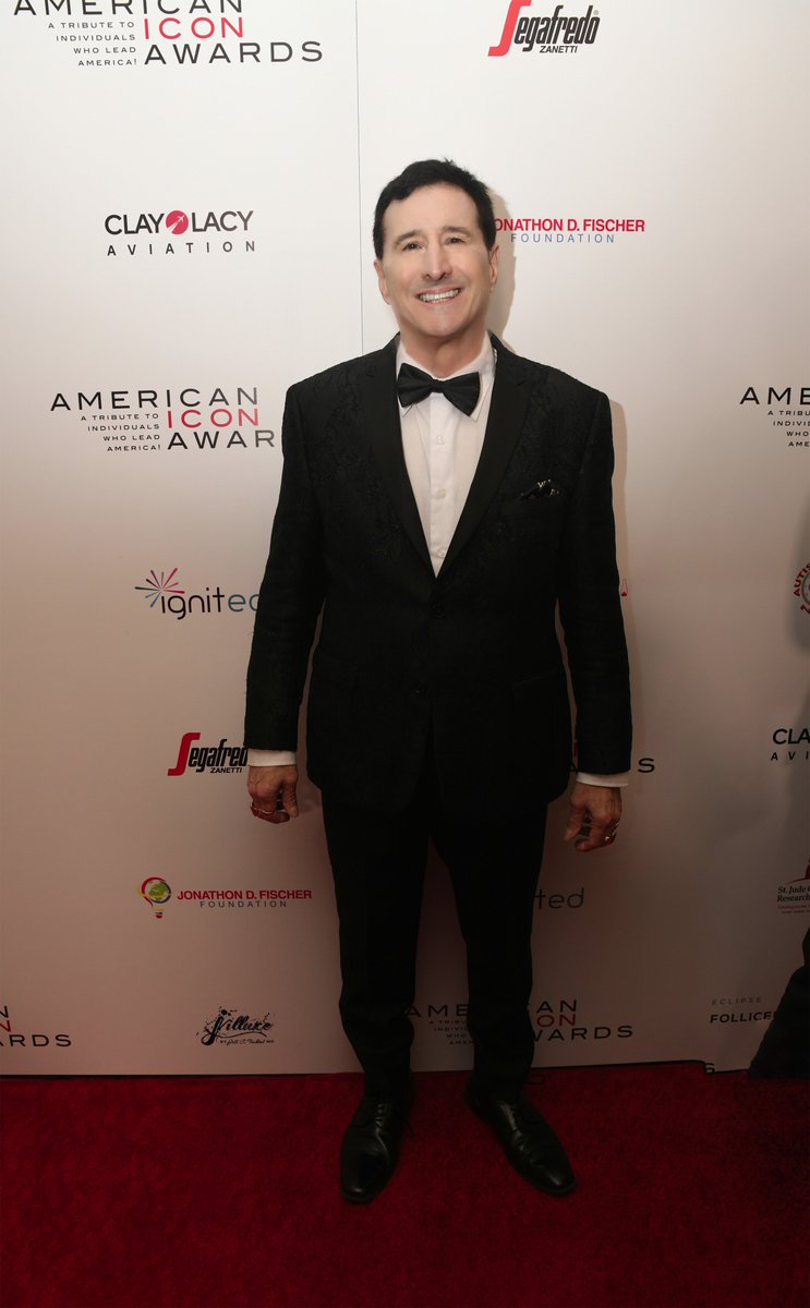 PerrisAlexander's tweet image. Platinum Award-Winning Music Producer, Perris Alexander on the Red Carpet - American Icon Awards. #robertdeniro 
#alpacino #perrisalexader #americaniconawards #davidfoster