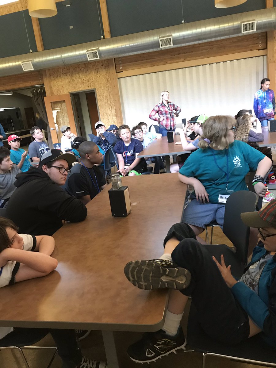 MsVillasana's tweet image. We’ve arrived @tetonscience and are getting our orientation in the dining hall! #TetonsCPS