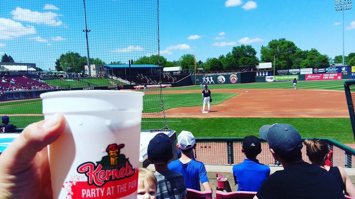 SliceLucas's tweet photo. Perfect Day For Some Beer &amp; Baseball!
@crkernels
#CRKernels #KernelsBaseball #Beer #Baseball #PerfectGameField #VeteransMemorialStadium #BallPark #PlayBall https://t.co/tqGPVmAcys