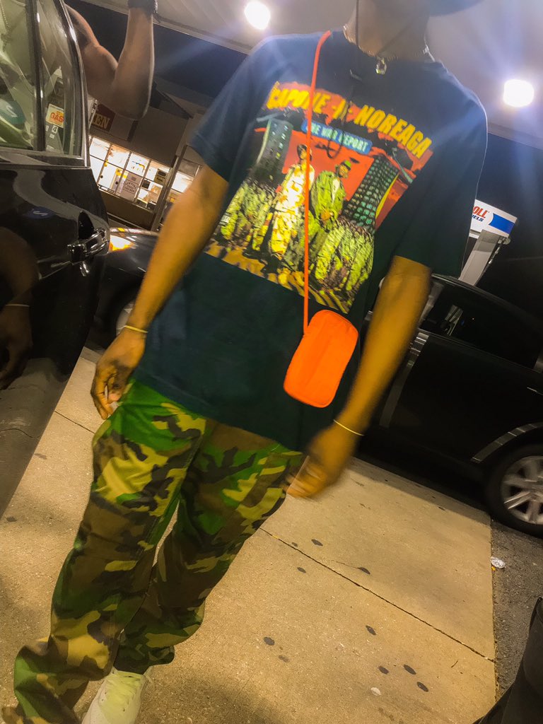 _101Glizz's tweet photo. Ha🎣..I got em big 🐠#Back2Da90s “Capone-N-Noreaga” https://t.co/HSiKczNsTO