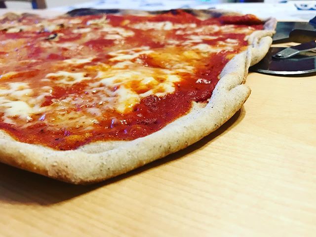 stracquadaneo's tweet photo. Sunday pizza 🍕 🇮🇹 [handmade]
.
.
.
#pizza #food #foodporn https://t.co/yS0egyf8bt https://t.co/4NNgKTFcUC