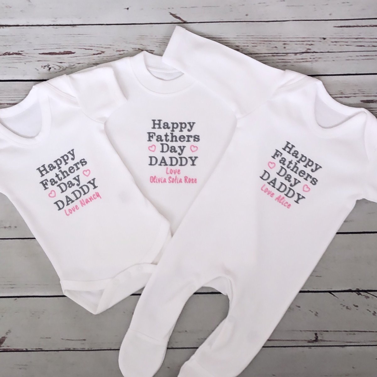 EarlyYearsGifts's tweet photo. These little beauties are Fathers Day ready 💕
There’s still time to order yours and thread colours can be customised for boys 💙

🌟 https://t.co/LV9iTYr1EP FREE P&amp;P!🌟

#earlyyearsgifts #personalisedfathersday #1stfathersday #fathersday #fathersdaygifts #FathersDay2019 https://t.co/PwiM5I32RI