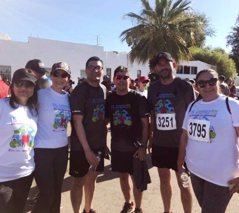 angelicaqs72's tweet photo. 15va carrera pedestre por #DíaMundialSinTabaco bonito evento, gran participación y familiar 👌🏼 con un excelente clima 😍 Parte del equipo #CIDEN de @ssaludsonora presente 😊 https://t.co/RS9hBPNL7M