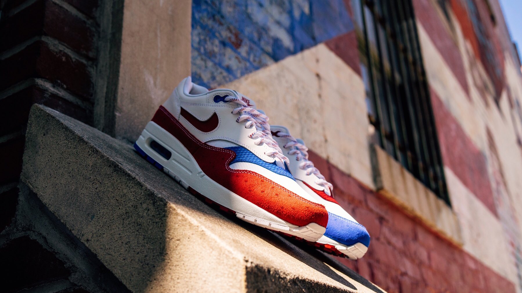Jimmy Jazz on Twitter: "The Nike Air Max “PR Parade” celebrating the event in NYC with the Puerto Rican flag on the and the “ Pa'lante Mi Gente” under