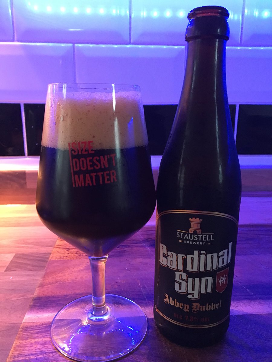 roborton41's tweet photo. Lovely beer for a drab Sunday evening. #dubbel #cardinalsyn https://t.co/IhLkjFLI8X