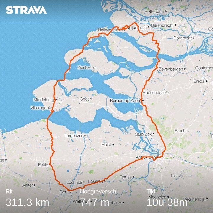 300KM 🚴‍♂️  <a href="/JHelderop1/">Jacques Helderop</a> strava.app.link/6BZe5IWQ0W