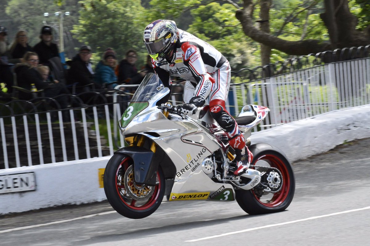 GrahamPicksley's tweet photo. John McGunness Norton Superlight Ballaugh Bridge IOM TT practice https://t.co/jbBUwDbtMR