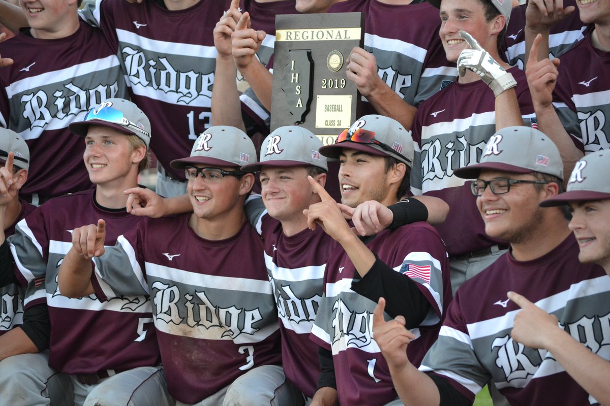 micheleguch's tweet photo. 2019 3A Regionals #PRBaseball #wolvesbaseball https://t.co/he8mx7YjuR
