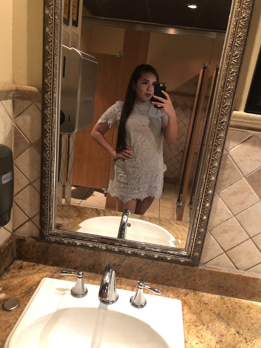 alee_mendozaaaa's tweet photo. 🖤 https://t.co/malYyswWpi