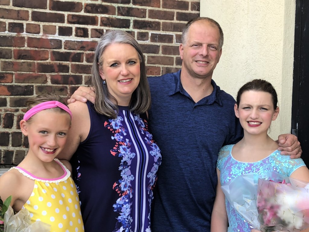 Romanskiville's tweet photo. Recital 2019 in the books - we couldn’t be prouder of these two girls #lpdac #DancingDaughters #artseducationmatters #recital2019 https://t.co/5MhBhStLFu