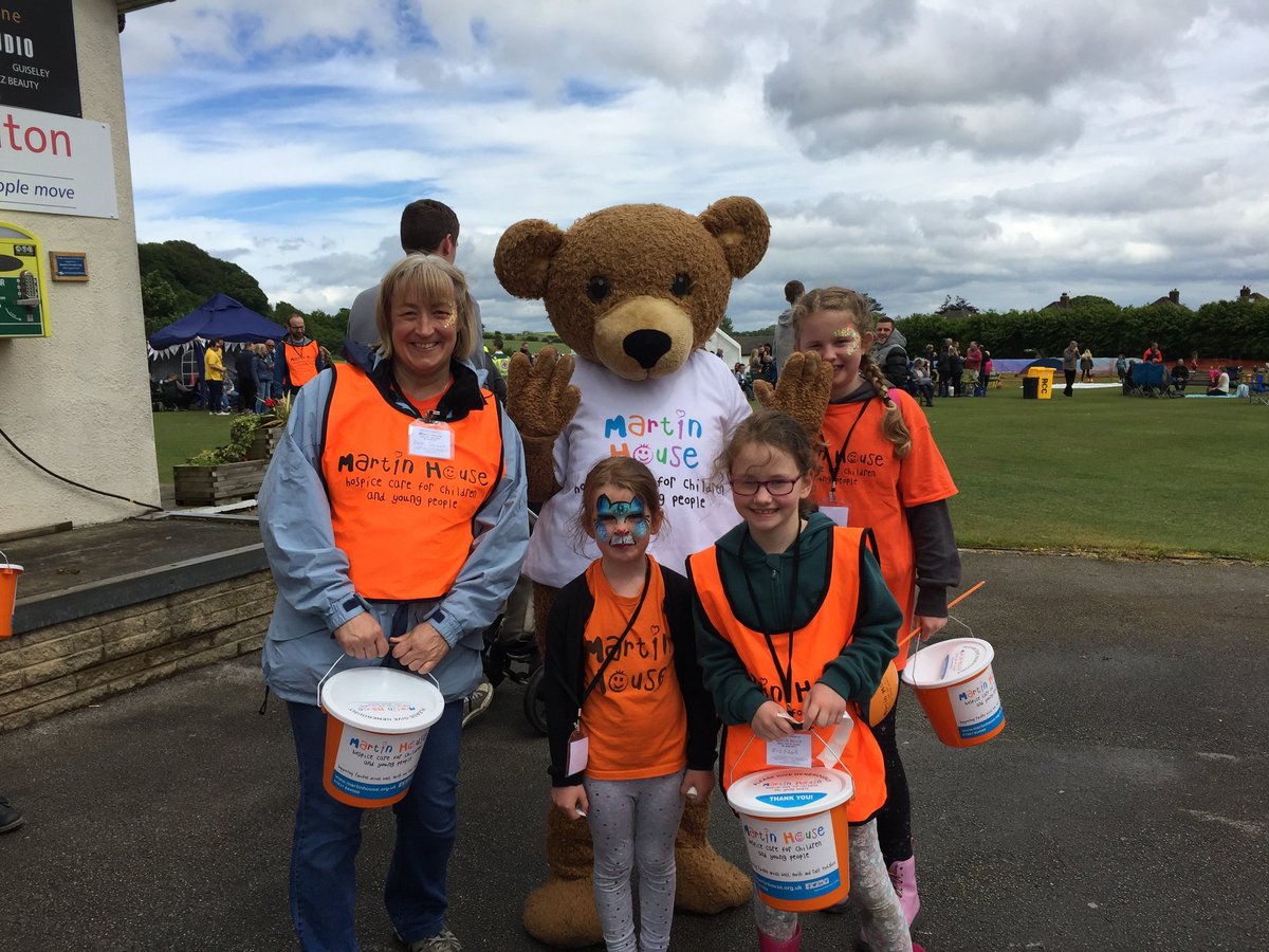 chrisverneyMH's tweet photo. Loved being at @rawdonbeerfest raising funds for @MartinHouseCH today! Thanks to everyone for your generosity and support! Brilliant day 😁 #rawdon @rawdoncc #leeds #charity https://t.co/YzMg4U7Gsi
