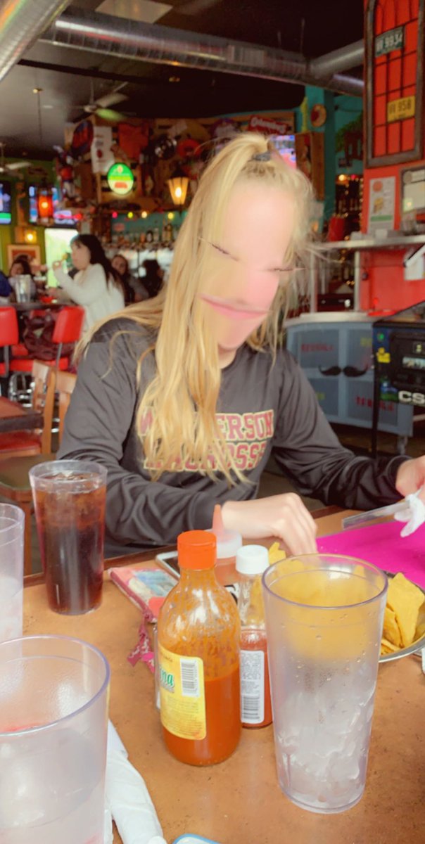 megwilson003's tweet photo. happy birthday @annasears_ don’t know how i would’ve survived lax without except that i thought i would die every time u shot😬😔can’t wait for this summer!! luv u!! ❤️❤️ https://t.co/uujNdmbJGN