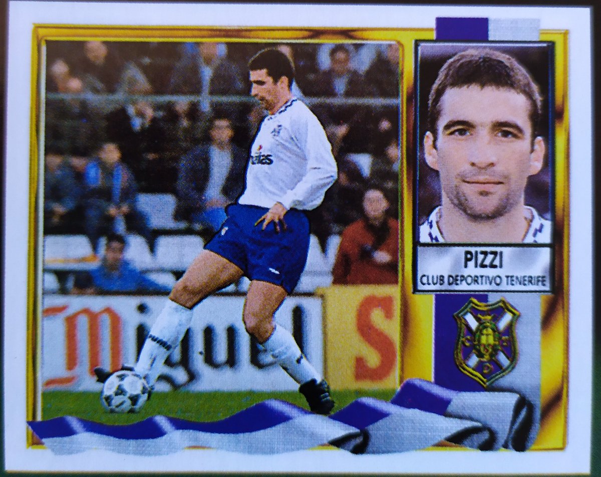 Hg77Jes's tweet photo. Jugó varias temporadas para el @CDTOficial con el que logró un trofeo Pichichi y le valió para ser internacional con España y jugar la eurocopa del 96 y el Mundial del 98, jugó dos temporadas en el @FCBarcelona_es donde consiguió goles importantes https://t.co/hUYgHck5I7