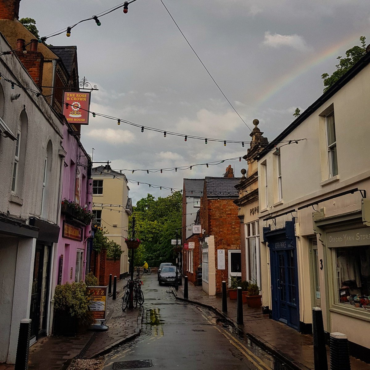 OxfordTwitPics's tweet photo. Dreamy North Parade #Oxford 🌈 https://t.co/keJ7YTlBZQ