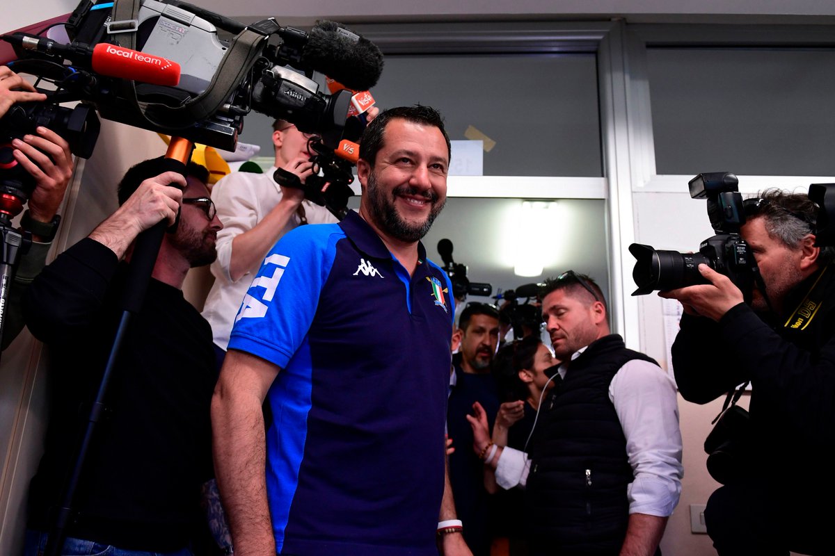 bbgoriginals's tweet photo. Despite European Parliament establishment parties holding off the populists, there are two exceptions: France, with Marine Le Pen's National Rally and Italy, with Matteo Salvini's Northern League.

Read more via @business's Live Blog: https://t.co/DdKuUNtXZR https://t.co/vIXZMxMe6B