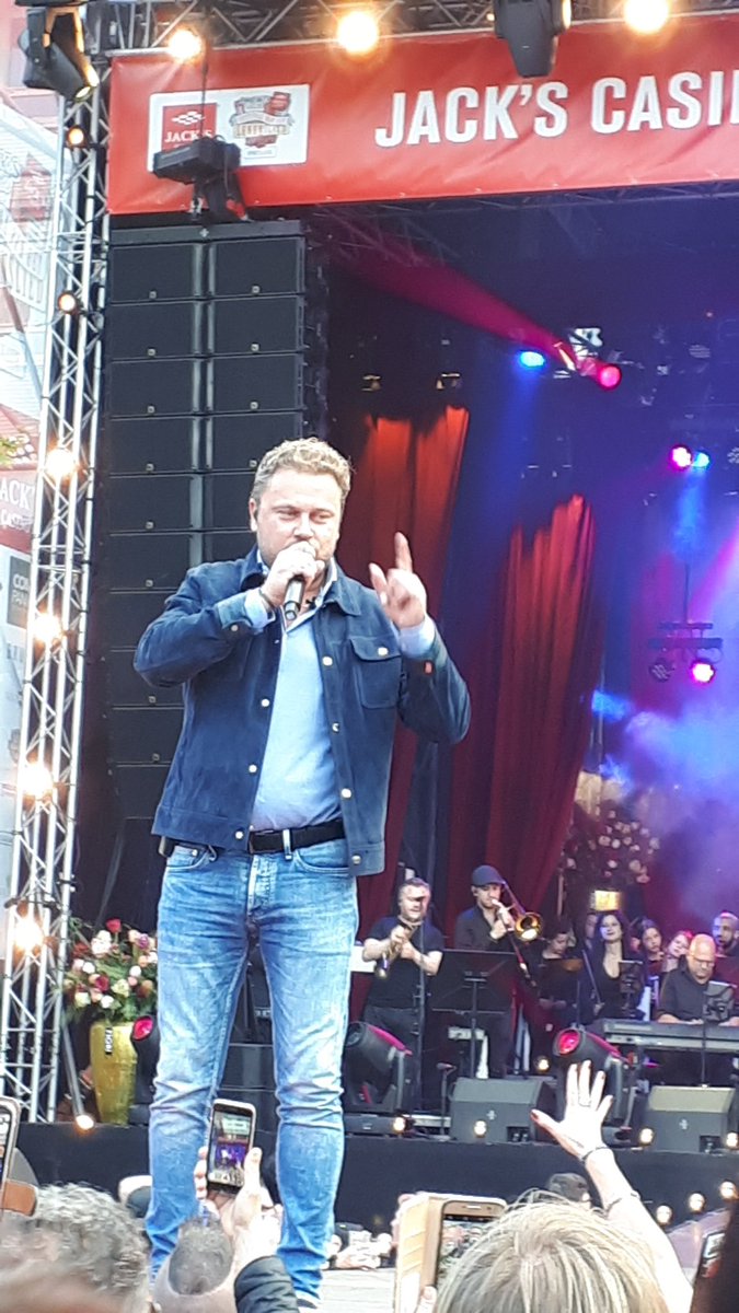 HermienBeekink's tweet photo. @weslybronkhorst Genoten van je, was super gezellig bedankt👍😘💋 https://t.co/7szRMu8mwj