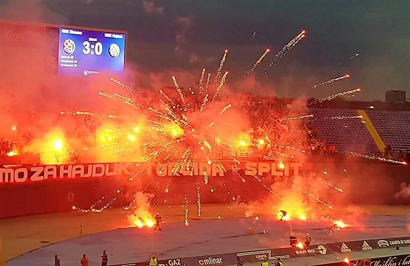 Ultras-Tifo on X: Dinamo Zagreb vs Hajduk Split today #dinamozagreb # hajduksplit #TorcidaSplit #ultrastifo  / X