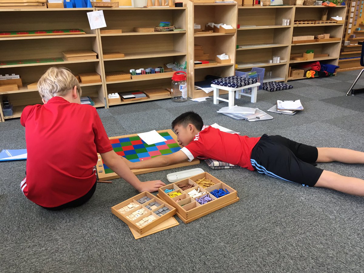 MSTokyoOak's tweet photo. Great Math work with Montessori materials #MSTmath #MSTElementary #MSTconfidence https://t.co/LvOD4j2Klu