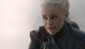 proyecto_delta's tweet photo. “El toque de campanas 🔔 y #Daenerys son como mi despertador ⏰ y yo a las 8 am”
#GoTS8E5 #GameOfThrones #MensajesDelPD https://t.co/Fj1ZL3YHIi