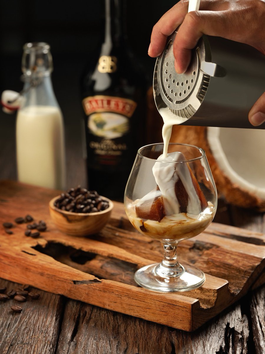 In case you need some encouragement to start your week the right way, with our yummy yet strong coffee cocktails.

#padmalegian #padmahotels