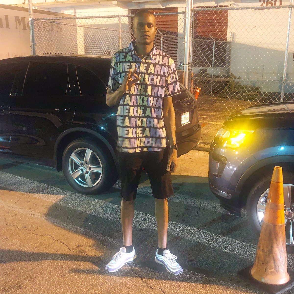 iam_trizzytree's tweet image. I GO WHERE EVA I WANT “IM GOOD” IMMA YUNG CEO “SUGE” 👌🏾 @armaniexchange #DaArmaniDon #BigTrizzy #Donten #DaNickelRock #OnTheWay #datpiff #indiemusic #independentartist #mixtape #newmusic #producer #rappers