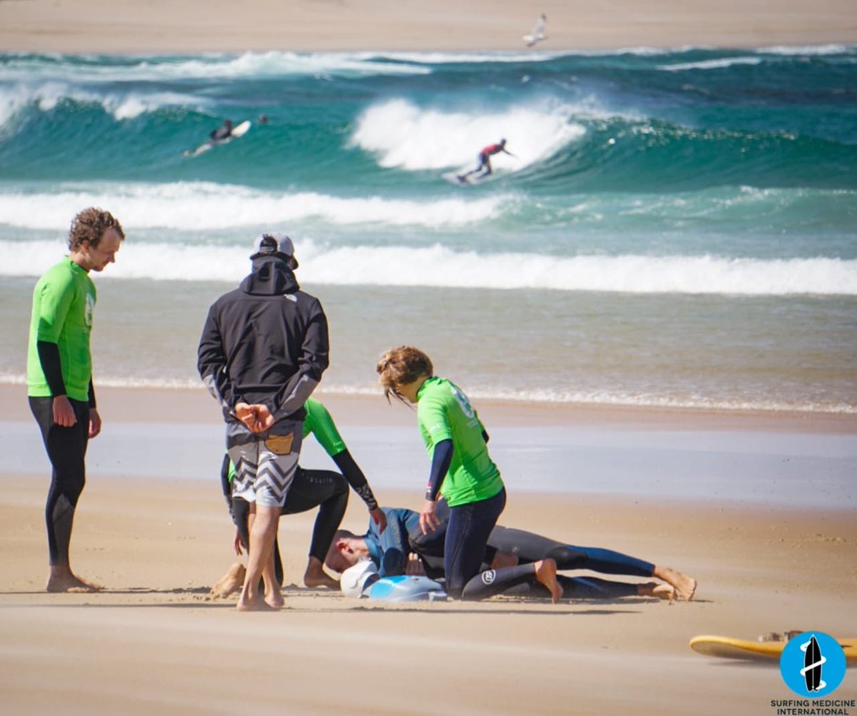 SRHurology's tweet photo. Passed #ASLS2019 and the Brits won prizes 🤓! Great course - learning a systematic approach to help casualties in ocean environments, inc sea rescue, resuscitation & evacuation #DRMARCH Plus met fab people, had epic surfing and saw beautiful sunsets: Thanks @surfingmed faculty!! https://t.co/qhIagl2dSs