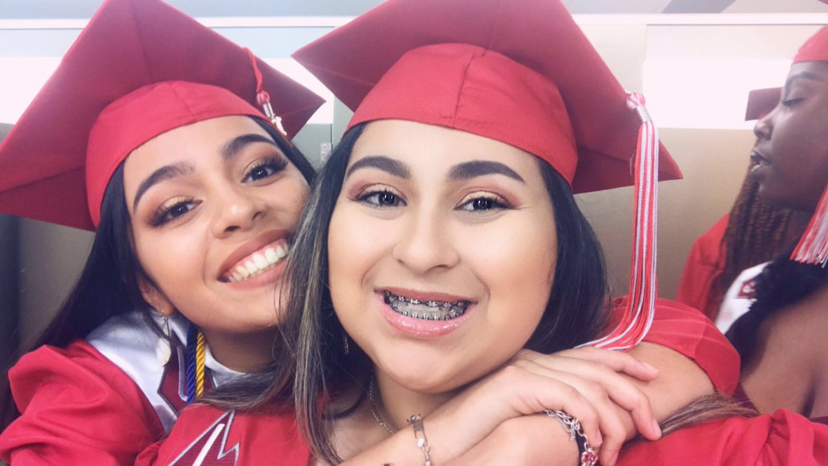 Alyssa_Mtz_'s tweet photo. The End... #RocketsLaunched https://t.co/noPbbmlKMg