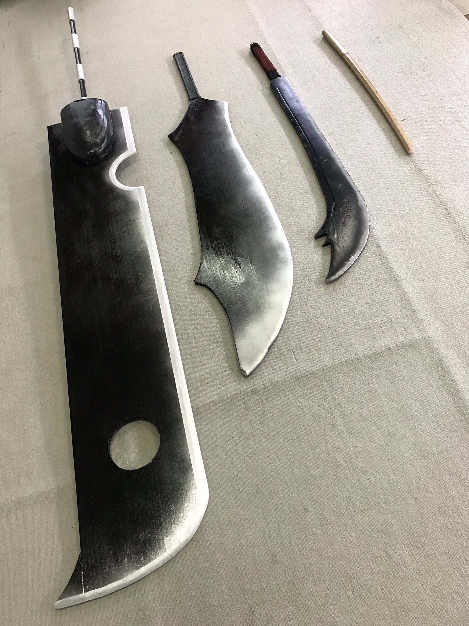 コスプレ用　ナルト　首斬り包丁 Amazon.co.jp: コスプレ 再不斬 首斬り包丁 刀 剣 武器 草薙の剣