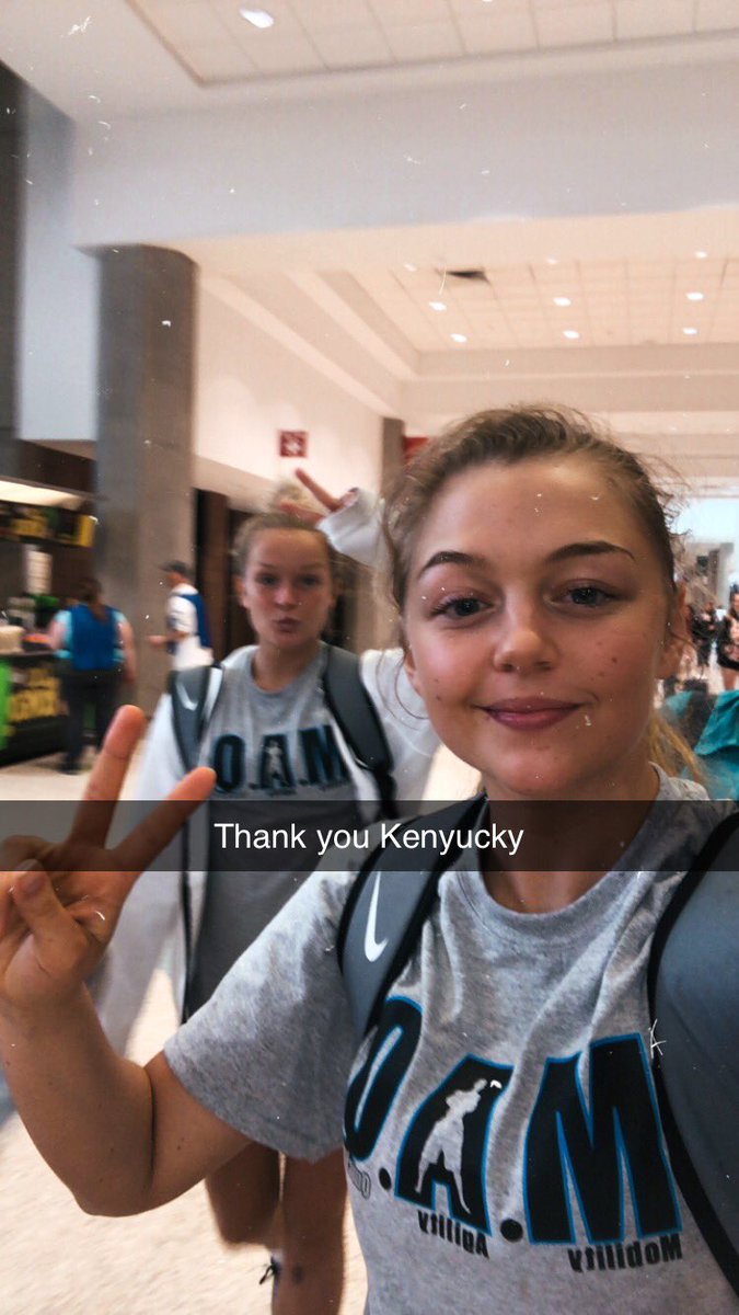 mcfran40's tweet photo. Happy birthday to the person I love the most 🤪 thanks for being the best person and athlete I know, you make this look easy ♥️ #thegram #duo https://t.co/zJfcDdpFCy