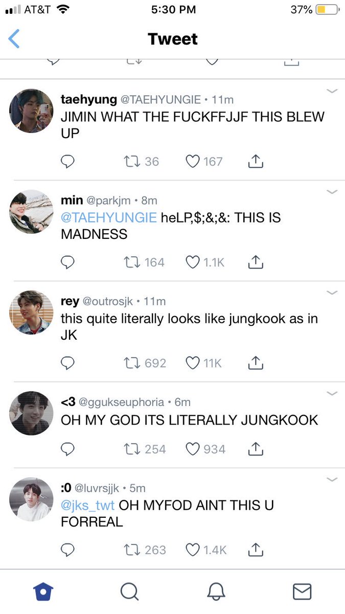 loversyngi's tweet photo. 「 jikook au 」 

— jimin tweets about meeting a boy on his vacation from when he was little and asks twitter to find him as a joke, but doesn’t realize that his childhood friend would be a world famous singer https://t.co/QFmhsDUbMB