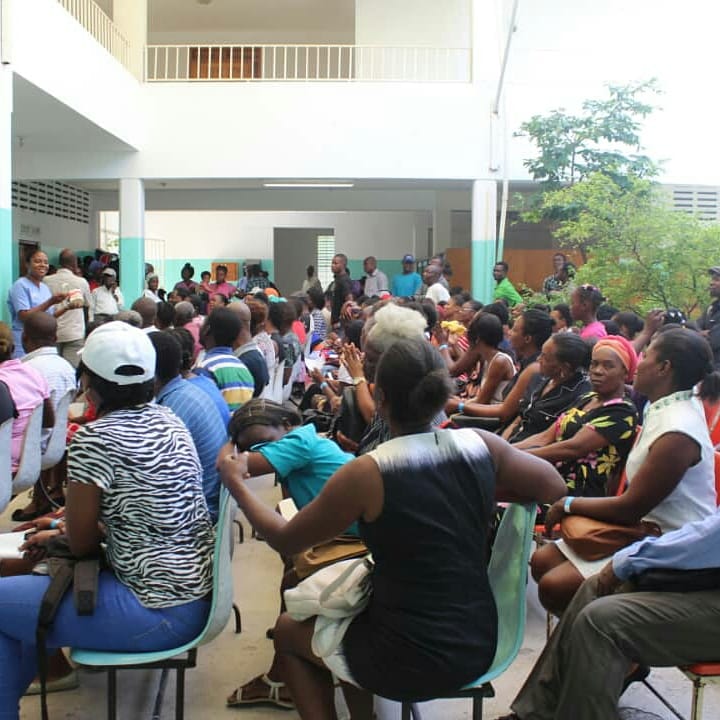 jci_pv's tweet photo. Nous avons organisé ce dimanche 26 mai une foire de la santé à l'Hôpital de la Communauté Haïtienne. Nous avons offert les consultations et les médicaments gratuitement grâce à nos partenaires. Un grand merci aux médecins et infirmières bénévoles mobilisés par le Dirco Élysée. https://t.co/b1wijS3W9x