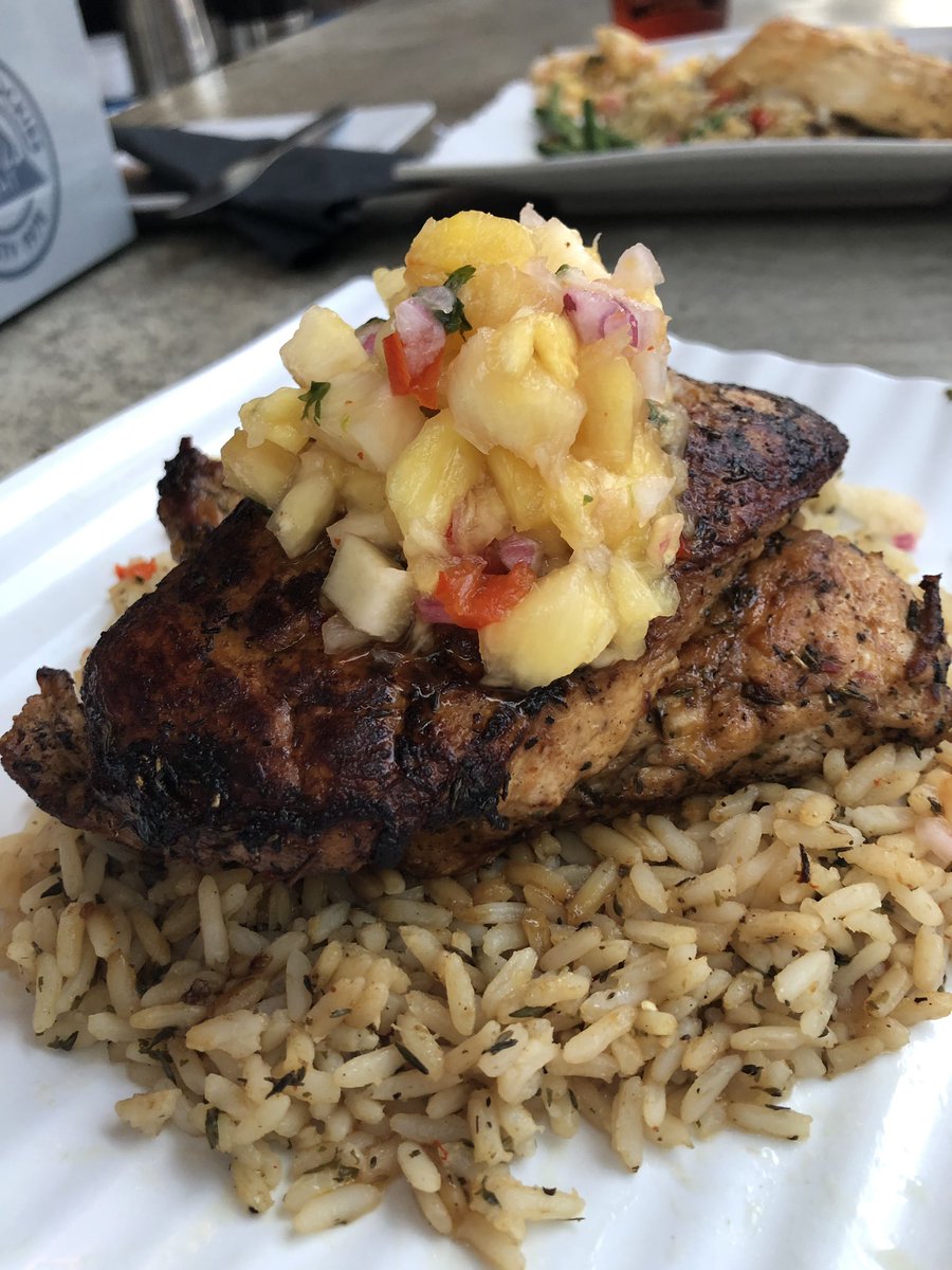Headed to #OCMD? Visit <a href="/RopewalkOC/">Ropewalk Ocean City</a> This #Summer .. Don’t Forget Your Skinny 🍋 Crush <a href="/DeepEddyVodka/">Deep Eddy Vodka</a> .. Try The Jerk Chicken &amp; Tequila Lime #Mahi 👌 #Maryland <a href="/TravelMD/">Maryland</a>