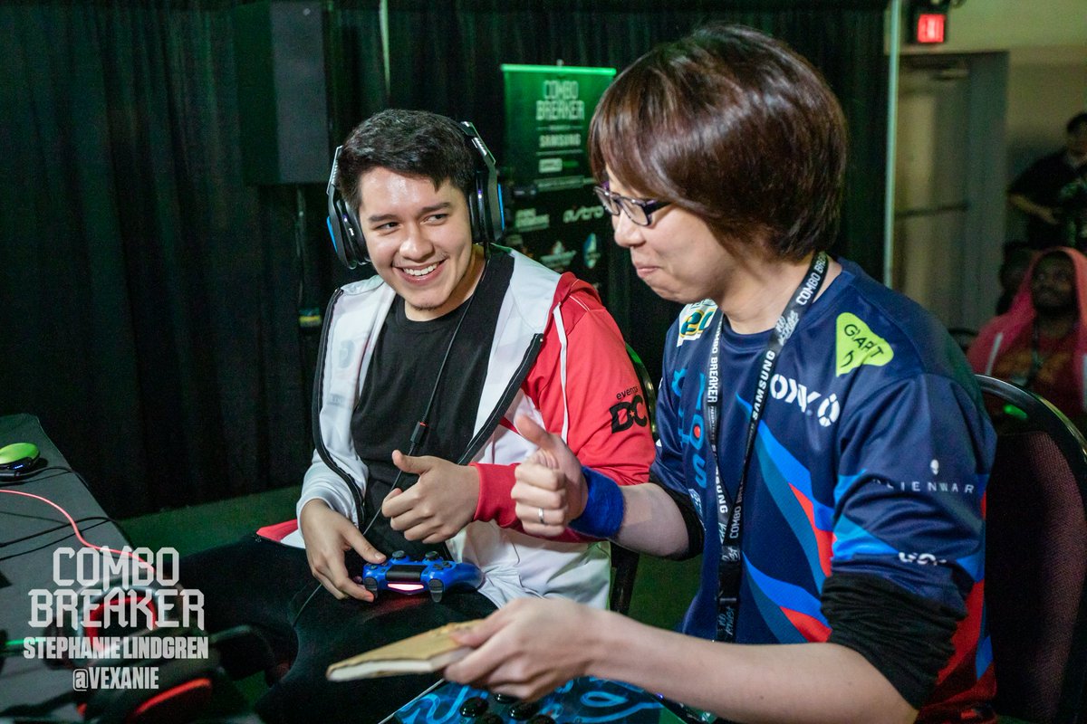 COMBOBREAKER's tweet image. Congratulations to your #CB2019 DBFZ Champion, @GO13151!

1st. @GO13151 🇯🇵
2nd. @HookGangGod 🇺🇸
3rd. @shanksfgc 🇪🇸
4th. @SonicFox5000 🇺🇸
5th. @NYChrisG 🇺🇸
5th. @TachikawaBR 🇯🇵
7th. @ApologyMan 🇺🇸
7th. @SubatomicSabers 🇺🇸