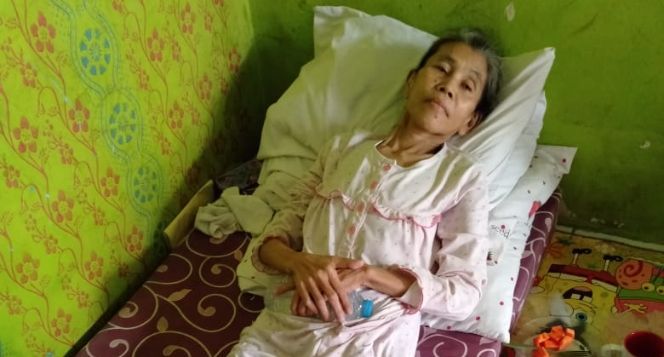saphelune_'s tweet photo. TWITTER PLEASE DO YOUR MAGIC!🥺 

BANTU BU LILIS MELAWAN KANKER RAHIM https://t.co/f5Q34E0zjk