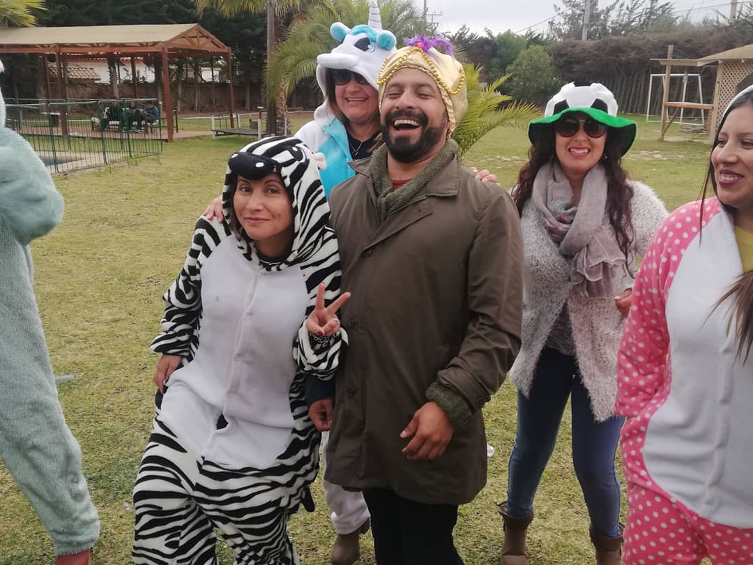 latribusomos's tweet photo. Una linda celebración tuvimos junto a @ConoceMi_Mundo en Gratos Parcela.
Mil gracias a todos quienes nos acompañaron e hicieron de este, un momento maravilloso 💪🏻
Larga vida a  #LaTribu y a #ConoceMiMundo 🌏
#InclusiónEsPosible 💙 🤟🏻 
#MeEncantaLaTribu 😍 https://t.co/5zJGFTE0xn