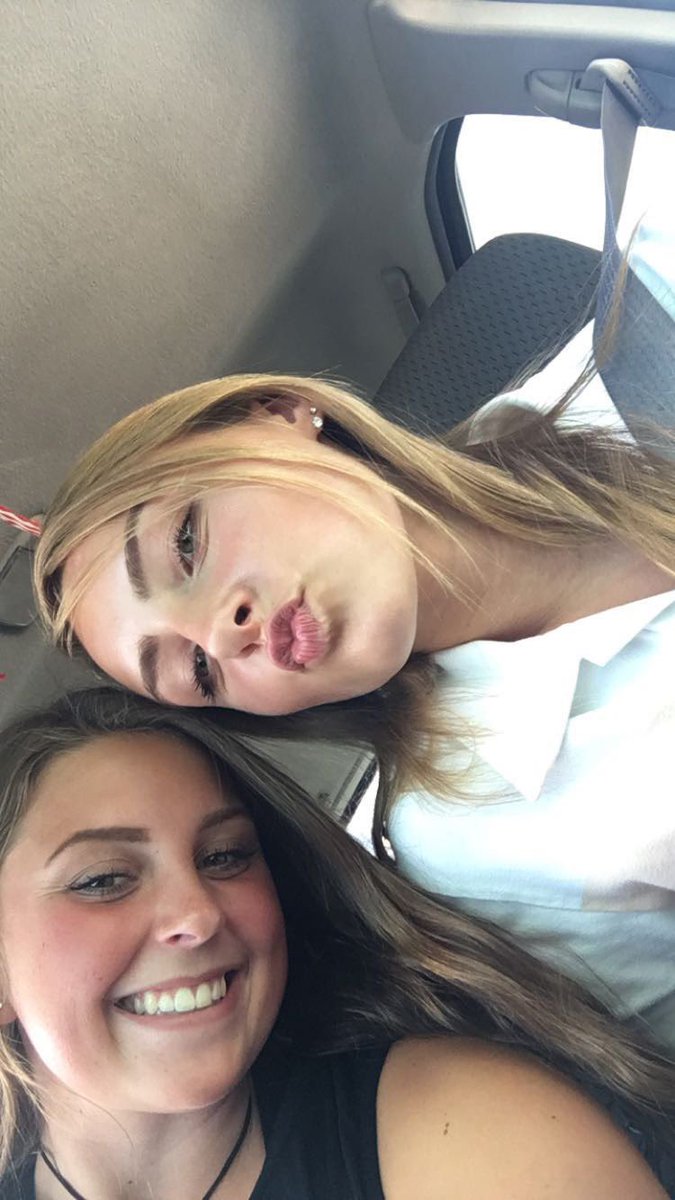 JordanRockk's tweet image. happy happy 17th @AddyConroy thank you for being you, love you lots😽😽❤️❤️