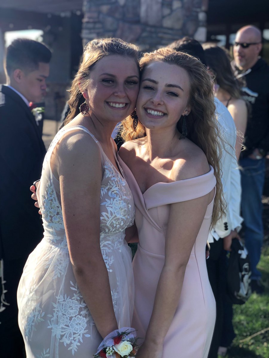 JordanRockk's tweet image. happy happy 17th @AddyConroy thank you for being you, love you lots😽😽❤️❤️