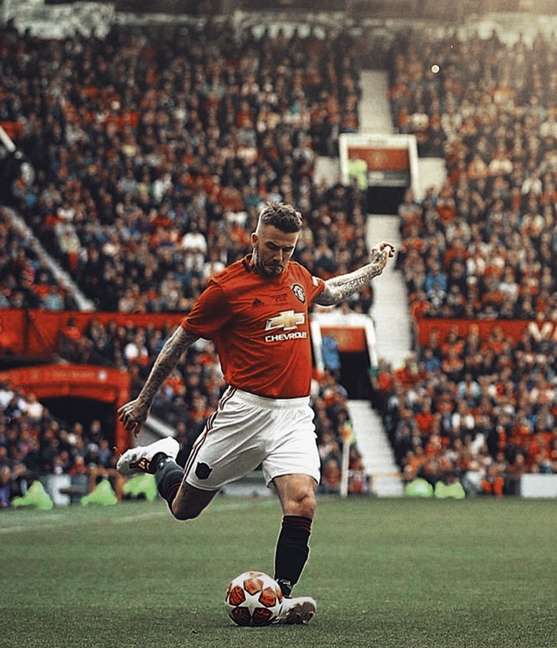 Hermes 523 Ar Twitter David Beckham Manchester U 古巣でレジェンドマッチ時のベッカムが本当にカッコいい T Co Cfvtrla0jv Twitter