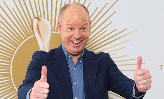 MaryGearin's tweet photo. Oh no!  It's a conspiracy to split the ABC vote! #CostaForGold #GleesonForGold #howmanytimescanIvote #TVWEEKLogies @ABCTV https://t.co/cuar1zxjmu