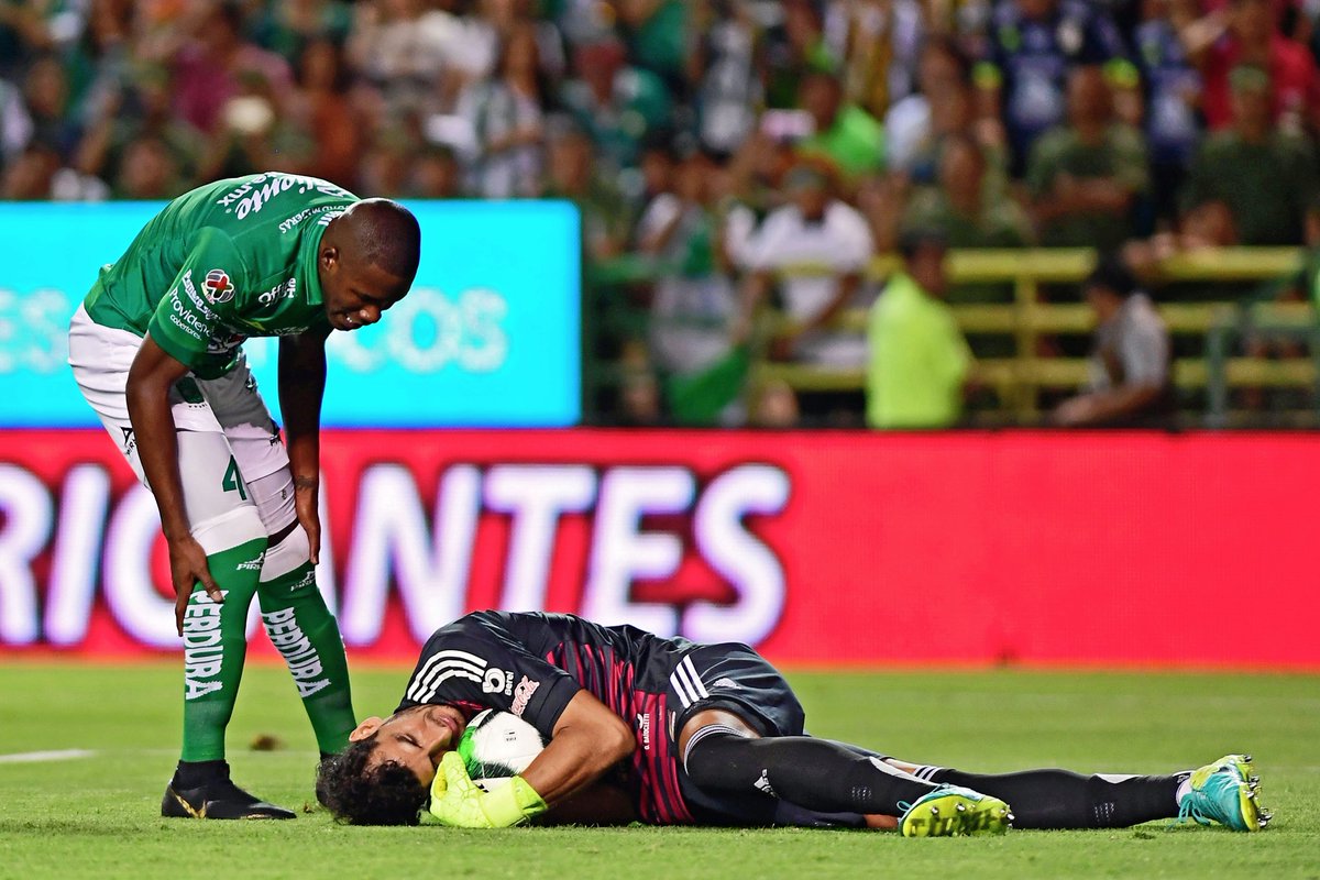 elnorte's tweet photo. Los Tigres alcanzan su séptimo título de Liga tras empatar 0-0 en León y ganar con global de 1-0, en una gran noche de @PatonGuzman https://t.co/fJWW9E7ZZL