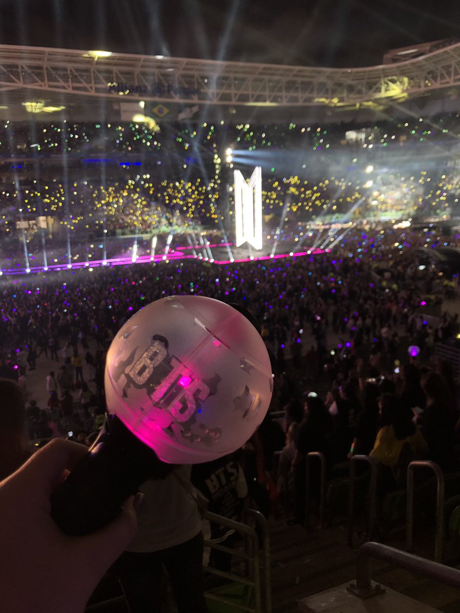 maria🌹🪭 tweet media