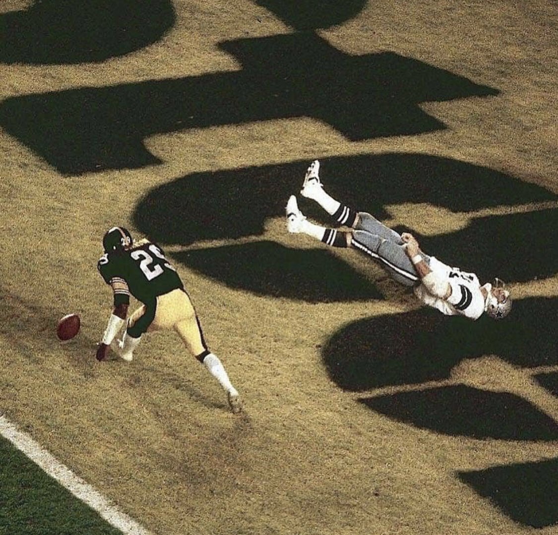 Blitz_Burgh's tweet photo. What a wild photo! 👀 #Steelers https://t.co/us0r3t98mM