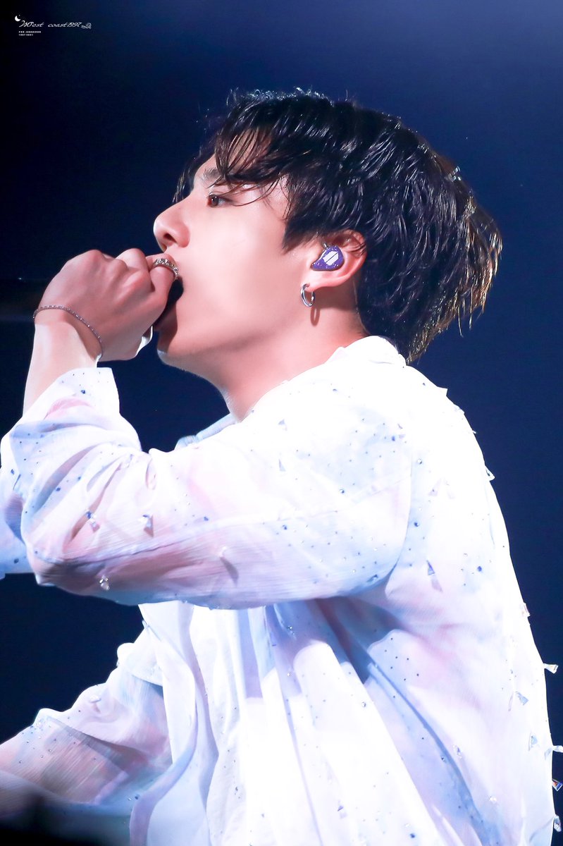 WCoast1997's tweet photo. 2019/05/25
SY in Sao Paulo HD

#BTS  BTS
#정국 #JungKook 

@BTS_twt @bts_bighit https://t.co/3h0WxMq8DE