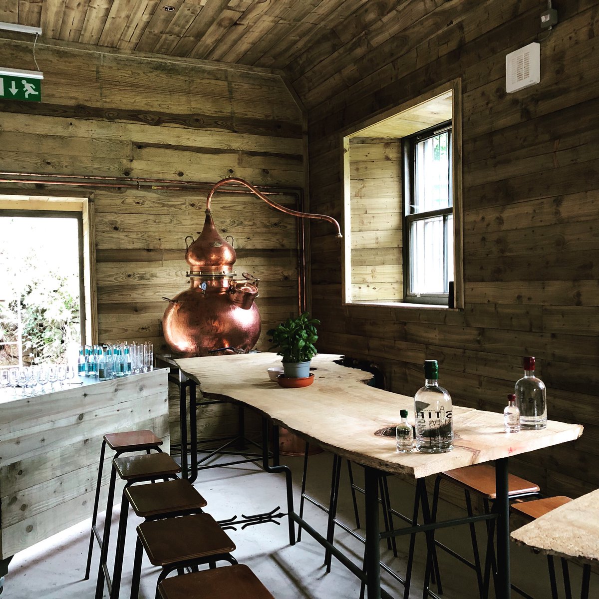 StirlingGin's tweet image. Well, we made it. Our first #sneakpeek tours are just about to kick off. Public tours will be available in just a couple of weeks. #stirlingdistillery